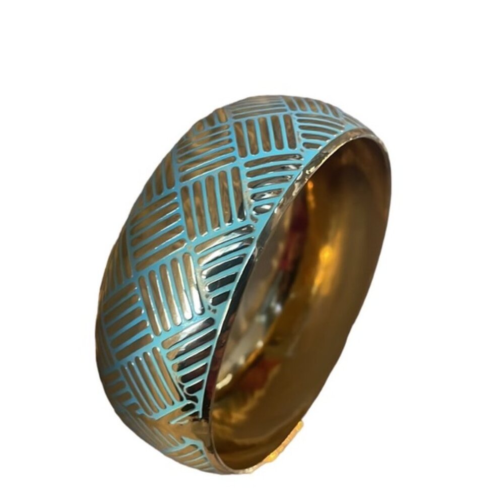 Bangle Cuff Bracelet Chunky Seafoam Pastel Green Gold Tone Beach Costume Jewelry